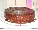 Bolo de cenoura com cobertura de chocolate