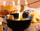 Fondue de queijo com a mistura perfeita para o máximo de sabor e cremosidade de se apaixonar