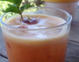 Suco de acerola com hortelã