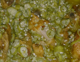 Frango à mineira (frango com quiabo)