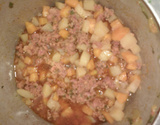 Linguiça com batata e cenoura