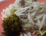 Talharim com brócolis e bacon