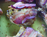 Coxa de frango com bacon
