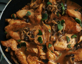 Frango com shimeji e requeijão