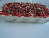 Torta de Bolacha com Nata e Morangos