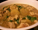 Frango com mandioquinha e rúcula