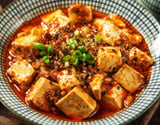 Mapo tofu: receita chinesa com tofu, carne moída e molho apimentado