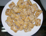 Cocadinha de banana da terra com coco