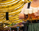 Oktoberfest Blumenau 2023 terá muita cerveja, música típica e concurso para realeza; veja programação completa