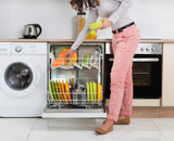 Limpeza da lava-louças: dicas simples e práticas