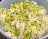 Salada de repolho oriental simples e deliciosa, o modo de preparo tem um segredo que faz toda a diferença