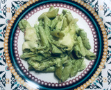 Macarrão ao molho de espinafre
