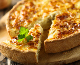 Essa torta fácil com massa de aveia vai virar seu lanche favorito: sem farinha de trigo e sem leite