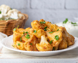 Você nunca mais vai comer couve-flor de outro jeito: crocante, salgadinha, parece um petisco (e faz na airfryer!)