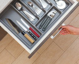 Como organizar gavetas da cozinha: dicas para otimizar a arrumação