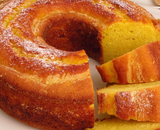 Bolo de milho fofinho de liquidificador: receita de confeiteira fica divina e é um lanche delicioso!