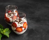 Pavê de morango com chocolate