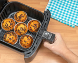 Bolo na airfryer: essa é a receita mais fácil para saborear no seu café da manhã ou lanche