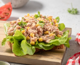 Salada de atum em lata com 4 ingredientes que faço em 5 minutos para um jantar vapt-vupt