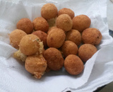 Bolinho de queijo frito