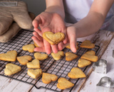 Biscoito amanteigado caseiro: sempre faço essa receita com as crianças durante as férias e elas adoram