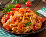 O melhor macarrão com molho de tomate da sua vida! Chef italiano dá dicas de como deixar o prato ainda mais saboroso