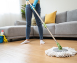 O erro que cometemos com frequência ao usar um esfregão para manter o piso da cozinha limpo e desinfetado