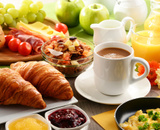 Sou nutricionista e garanto: você deve tomar o café da manhã antes desse horário se quiser ter um coração mais saudável