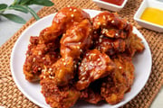 Frango frito coreano com molho agridoce