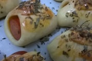 Enroladinho de salsicha assado fácil
