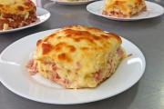 Lasanha de presunto e queijo