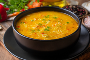 Só quero essa sopa cremosa nos dias frios: receita fácil e econômica que aquece de verdade