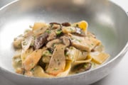 Pappardelle com creme de cogumelos