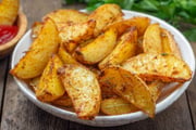 Batata canoa crocante e bem temperada para comer vendo jogo