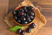 Não é chiclete, nem bala: alimento natural tem gosto de tutti-frutti e você consegue plantar no quintal com facilidade!