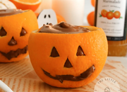 Mousse de chocolate vegana servida na laranja é a sobremesa terrivelmente cremosa que vai encantar a todos na sua festa de Halloween; veja como fazer