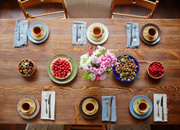 Decoração para o Dia das Mães: mesa de café da manhã e almoço