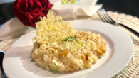 Risoto de camarão com alho poró e crosta de parmesão