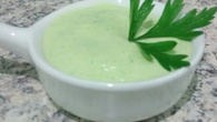 Molho verde para sanduíches