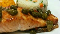 Salmão com alcaparras
