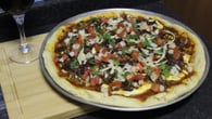 Pizza de costela com catupiry (massa caseira)