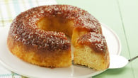 Bolo de macaxeira caramelizada