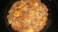 Macarrão com carne e batata