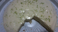 Bolo de limão fácil e delicioso.