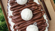 Ovo de colher com leite em pó e creme de avelã