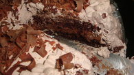 Bolo mousse de chocolate e prestígio