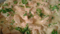 Macarrão com frango e molho branco
