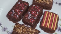 Fudge de chocolate com castanha de cajú e licor de gianduia