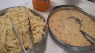 Macarrão ao molho de creme de cebola