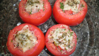 Tomates recheados com atum defumado